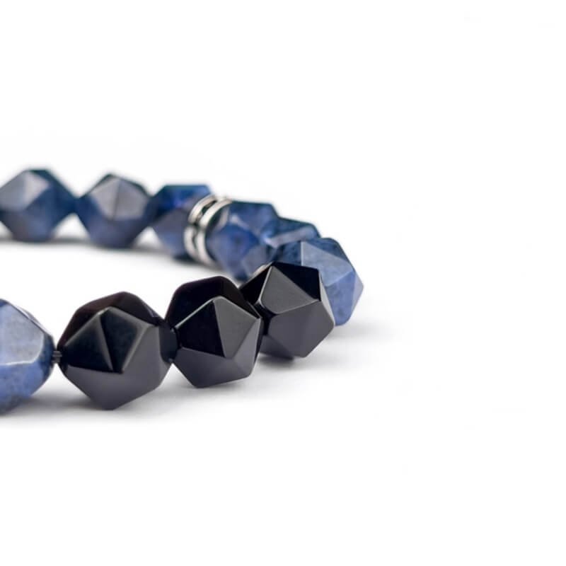 Adjustable wrist sizing with minimalist metal accents, fits XS–XL for comfortable classic wear