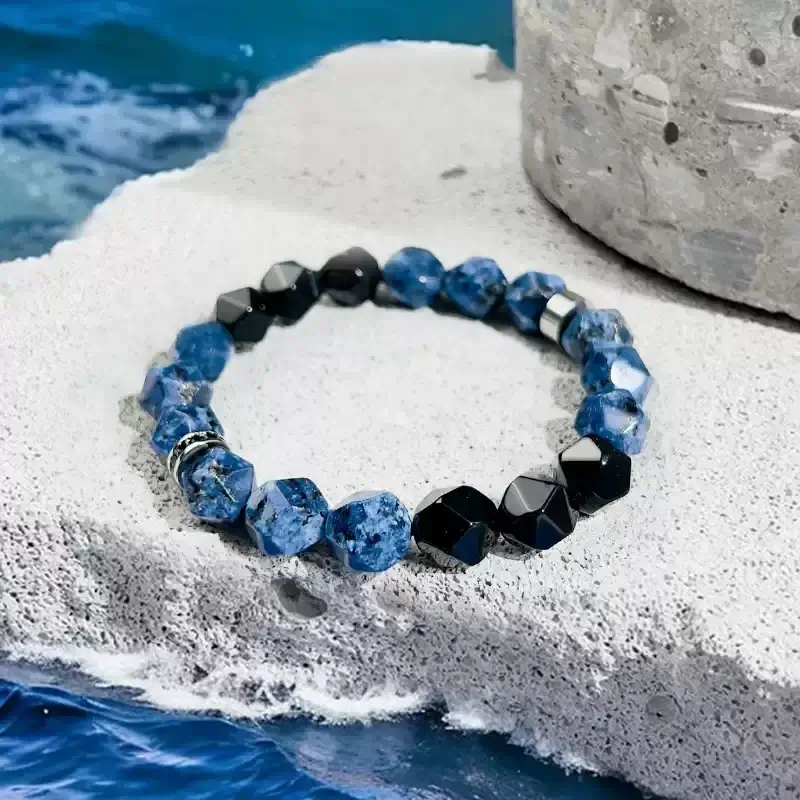 Adjustable wrist sizes (XS-XL) for Blue Ocean Men’s bracelet – 5.5–7.5" fit with durable Titanium Steel and ocean-inspired design.