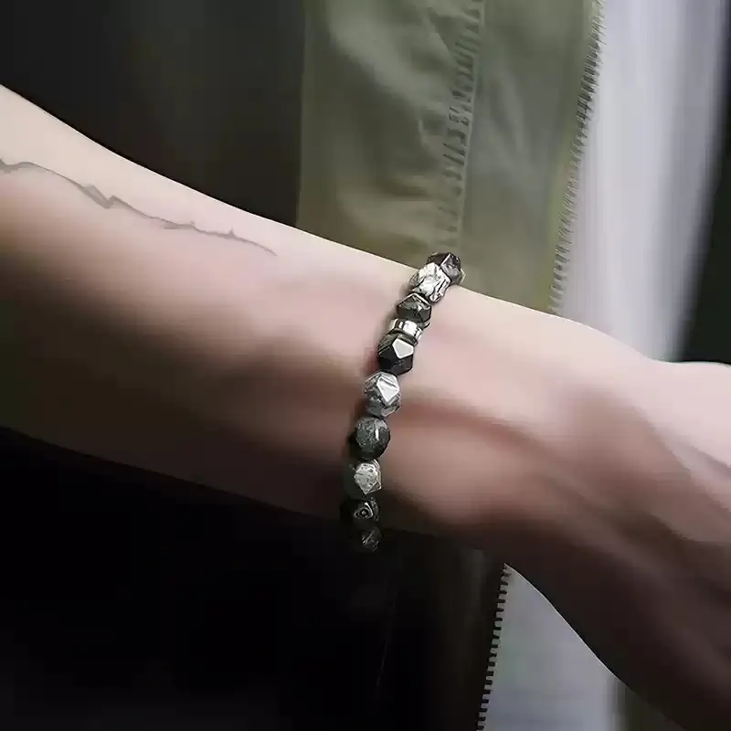 Men’s Picasso stone bracelet in L size (6.7–7.1") – abstract beads stimulate sacral chakra creativity and confidence